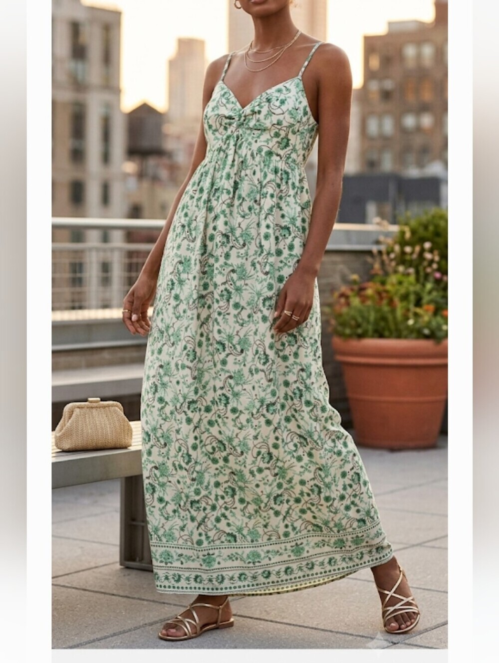 Forever 21 Green Floral Maxi Dress Size M